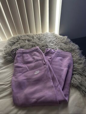 NIKE Kids Lavender Sweatpants